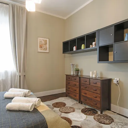 3 Bdr - Center Artistic - 115 M2 * Sófia