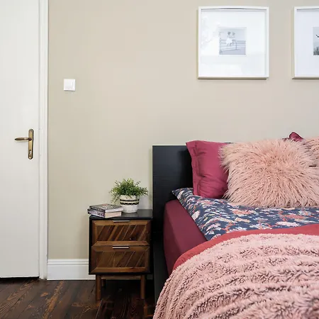 3 Bdr - Center Artistic - 115 M2 * Sófia