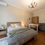 3 Bdr - Center Artistic - 115 M2 Apartamento *