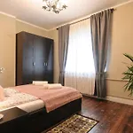 3 Bdr - Center Artistic - 115 M2 Apartamento Sofía