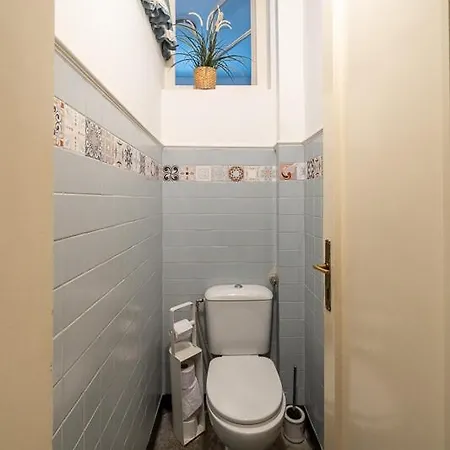 3 Bdr - Center Artistic - 115 M2 דירה *