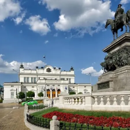 3 Bdr - Center Artistic - 115 M2 * София