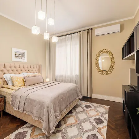 3 Bdr - Center Artistic - 115 M2