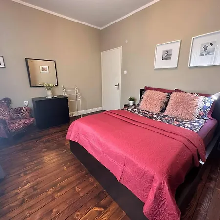 3 Bdr - Center Artistic - 115 M2 דירה