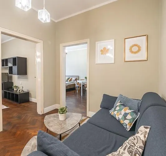 アパート 3 Bdr - Center Artistic - 115 M2 ソフィア