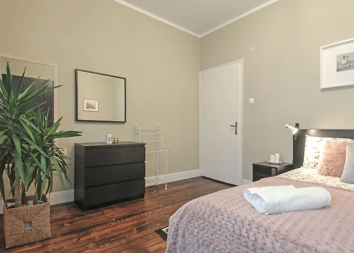 3 Bdr - Center Artistic - 115 M2 アパート *