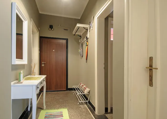 3 Bdr - Center Artistic - 115 M2 アパート