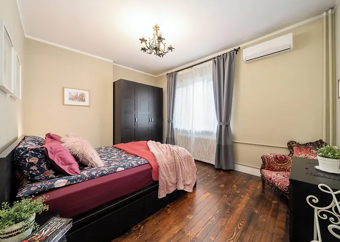 アパート 3 Bdr - Center Artistic - 115 M2 ソフィア