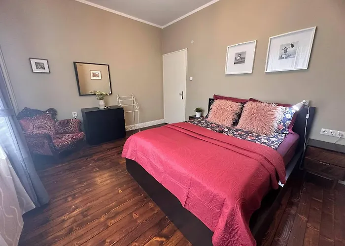 3 Bdr - Center Artistic - 115 M2 アパート