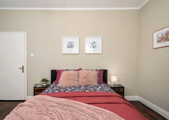 3 Bdr - Center Artistic - 115 M2