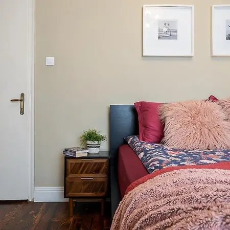 3 Bdr - Center Artistic - 115 M2