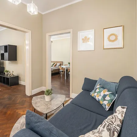 3 Bdr - Center Artistic - 115 M2